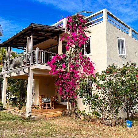 Roche Island Bungalows Гранд-Бэй Экстерьер фото